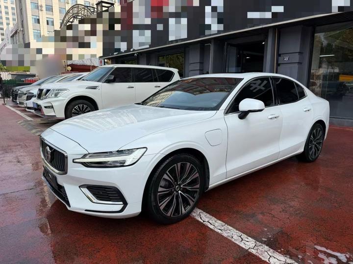 S60 EV 2023 T8 AWD Long Range Luxury