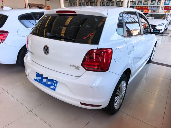 Polo 2016 1.6L AT Comfort photo 6