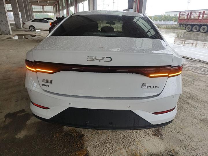 Qin PLUS 2025 DM-i ADAS 55KM Leading photo 5