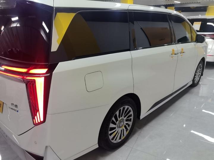 GAC Trumpchi M8 2025 Hybrid photo 6