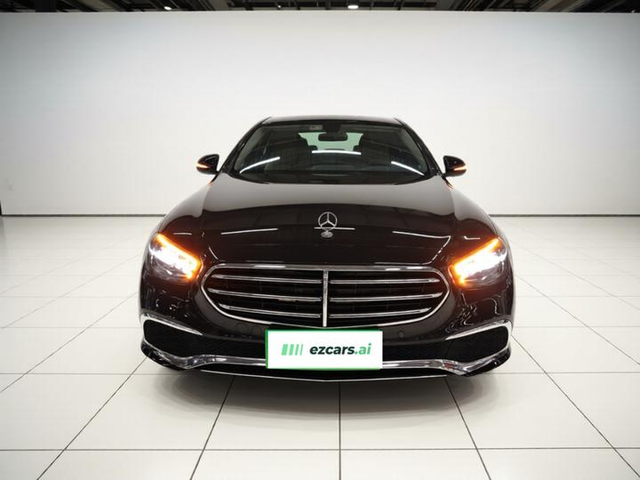E-Class 2023 E 260 L photo 2