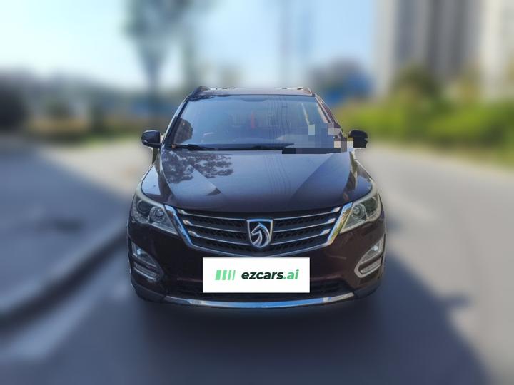 560 2015 1.8L MT Luxury photo 2