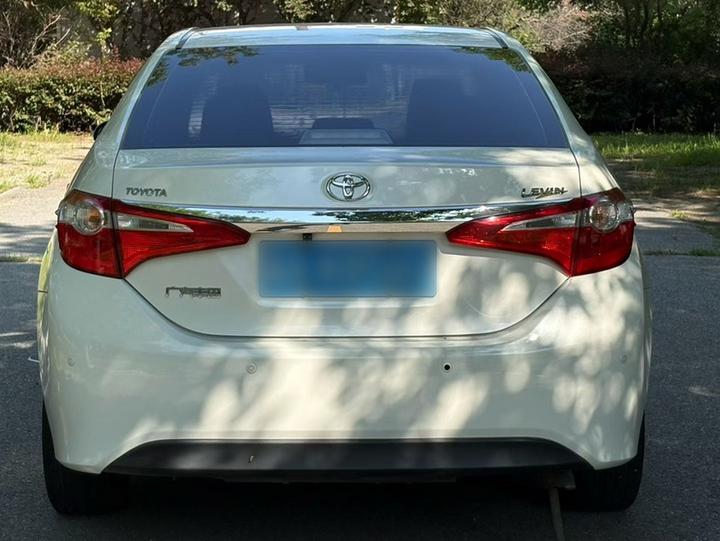 Levin 2014 1.6G MT Elite photo 2