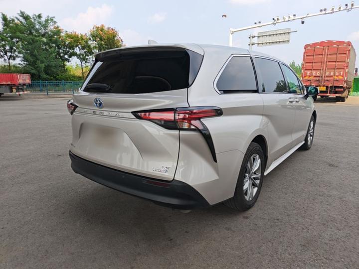 Sienna 2023 2.5L Hybrid Comfort photo 4
