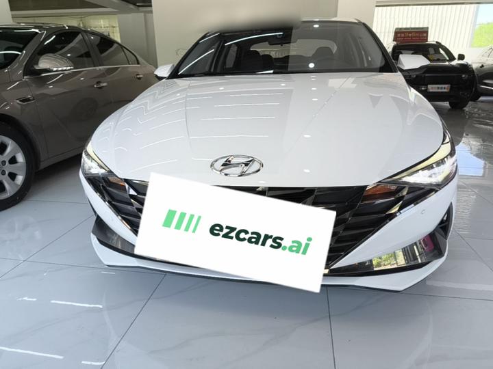 Elantra 2022 1.5L CVT LUX Premium photo 2