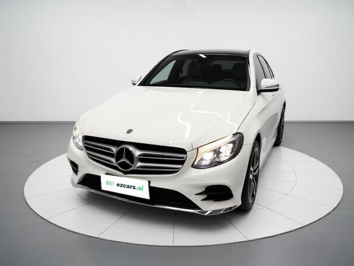 GLC 2017 GLC 300 4MATIC Dynamic photo 2