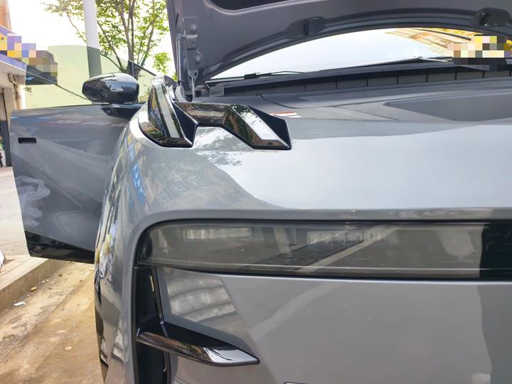 X 2024 5-Seater AWD photo 7