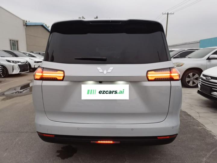 730 EV 2025 EV 500km Luxury photo 5