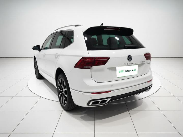 Tiguan L 2022 330TSI AT RWD R-Line photo 4