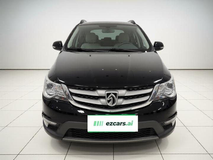 730 2014 1.5L MT Comfort 7-Seater photo 2