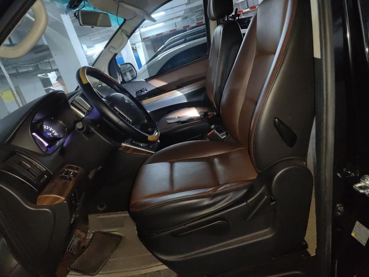Forthing CM7 2016 2.0T AT Exclusive photo 7