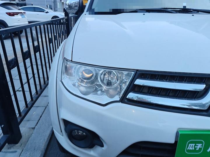 Pajero 2013 3.0L AT AWD Executive photo 7