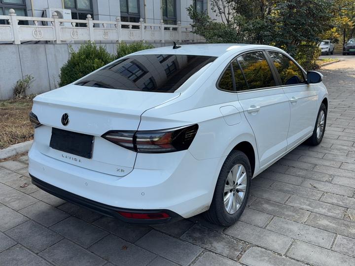 Lavida 2023 1.5L AT photo 4