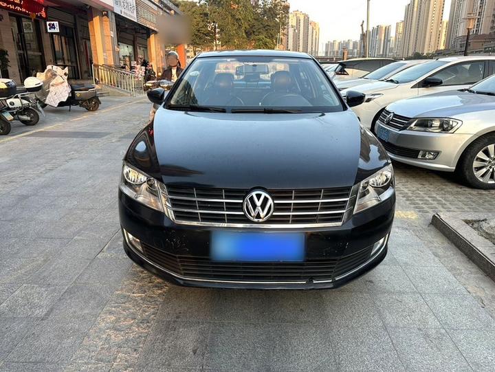 Lavida 2013 Facelift 1.4TSI DSG Comfort photo 2