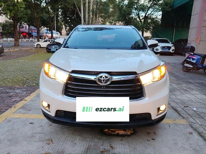 Highlander 2015 2.0T AWD Luxury 7-Seater photo 2