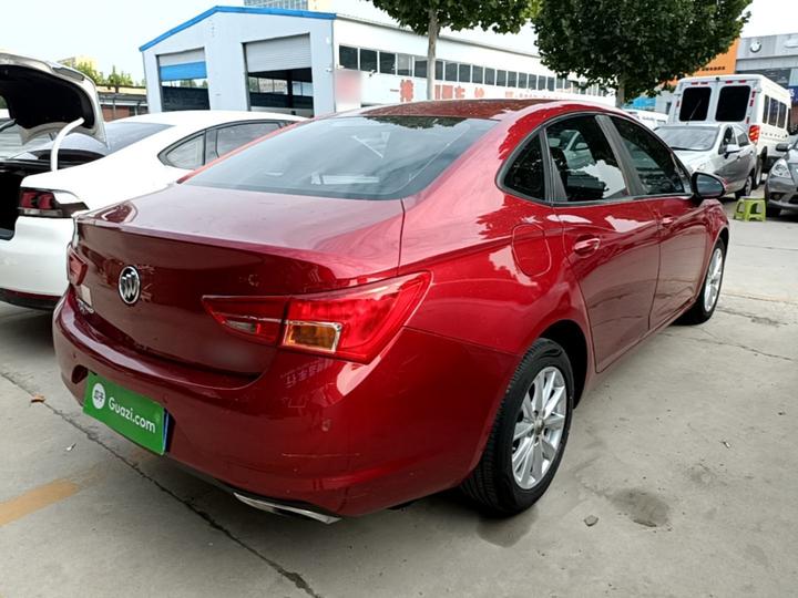 Verano 2015 Sedan 20T DCT Leading photo 4