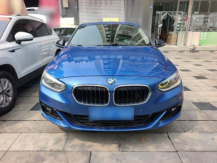 1 Series 2017 118i Design Package photo 2