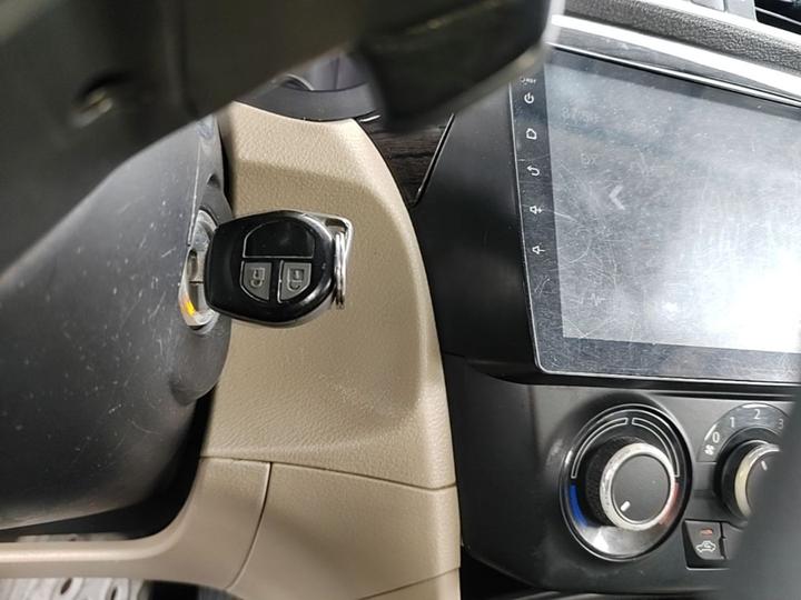 2015 1.6L AT photo 8