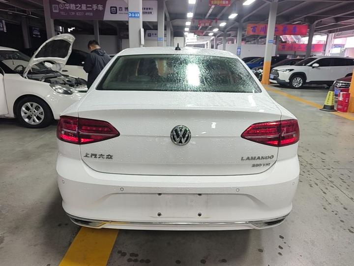 Lamando 2021 Facelift 280TSI DSG Comfort photo 3