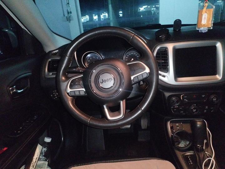 Compass 2017 200T AT photo 7