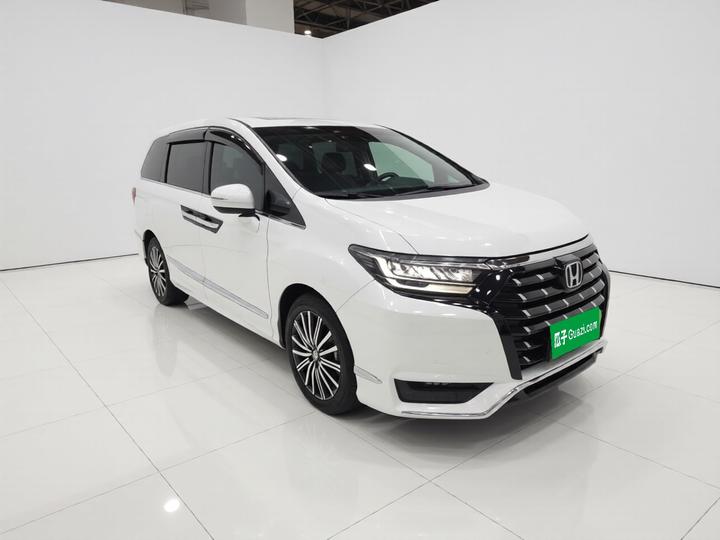 Elysion 2024 2.0L e:HEV Luxury photo 3