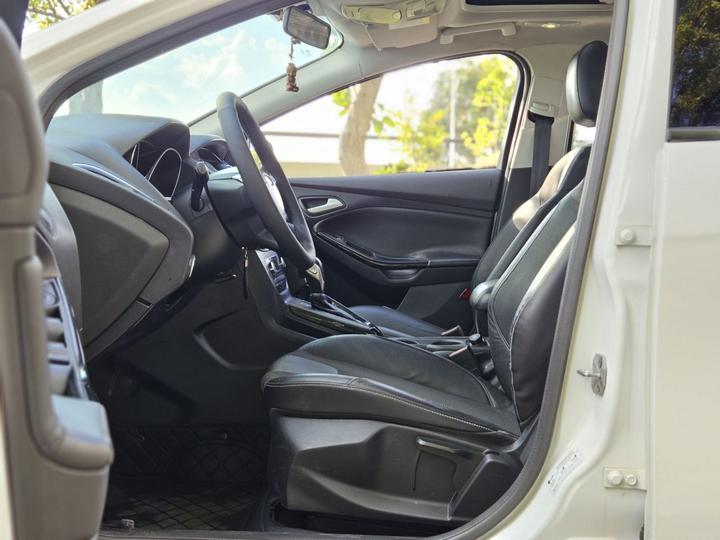 Focus 2012 Hatchback 1.6L AT photo 7