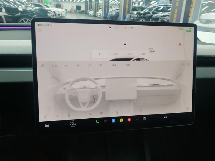 Model 3 2023 RWD photo 8