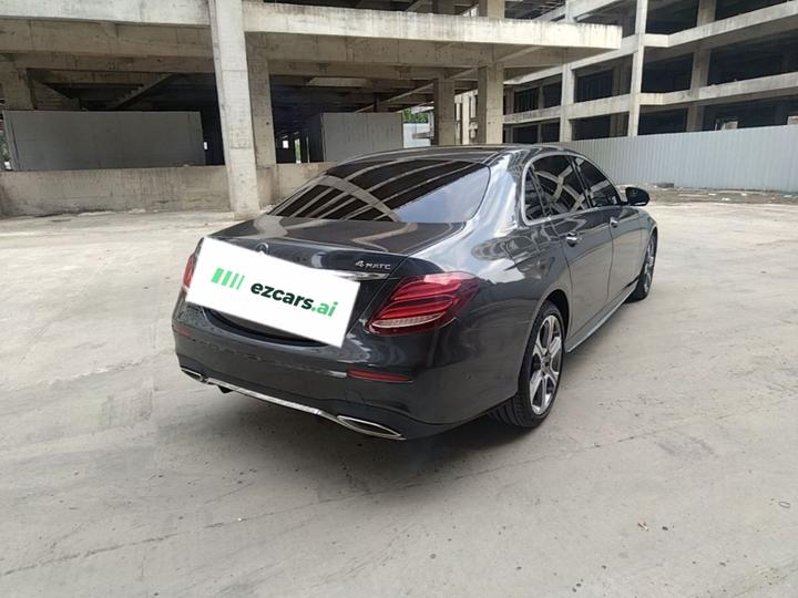 E-Class 2019 E 350 L Sport 4MATIC photo 4
