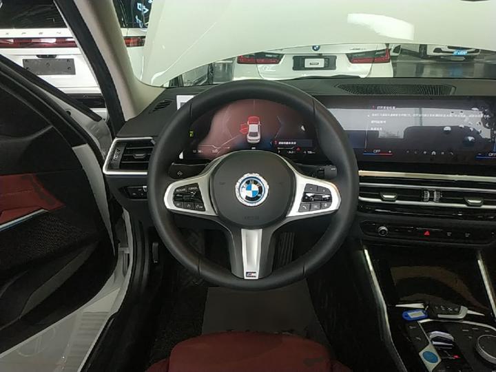 i3 2024 eDrive 35 L photo 6