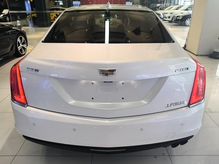 CT6 2016 28T Platinum photo 3