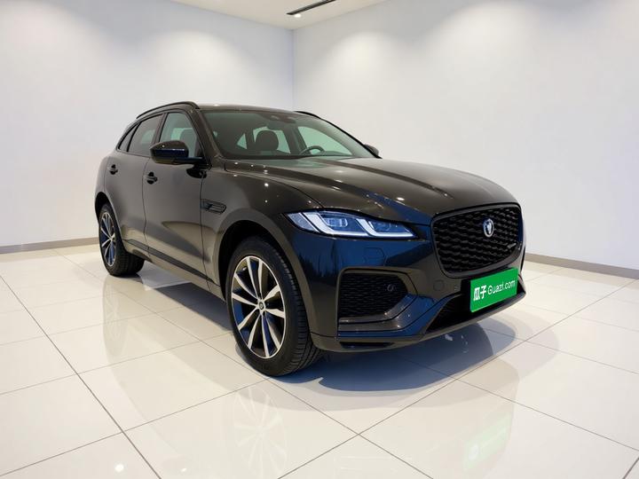 F-PACE 2024 P250 R-Dynamic SE photo 3