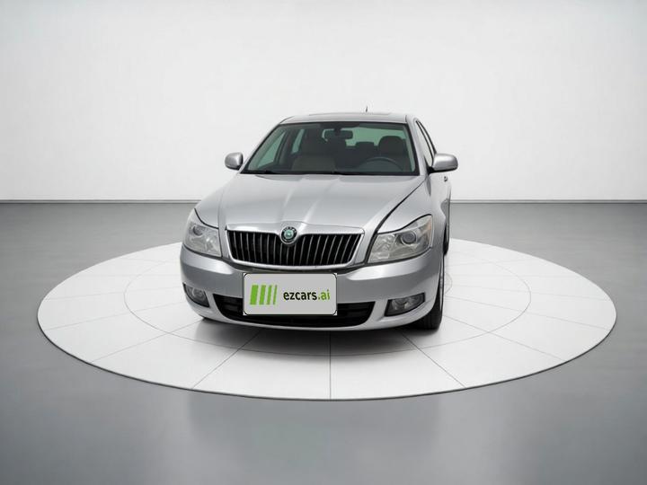Octavia 2013 1.6L MT photo 2