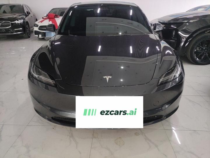 Model 3 2023 RWD photo 2