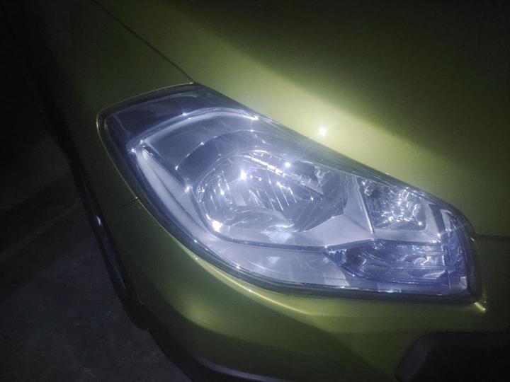 2015 1.6L CVT RWD Progressive photo 7