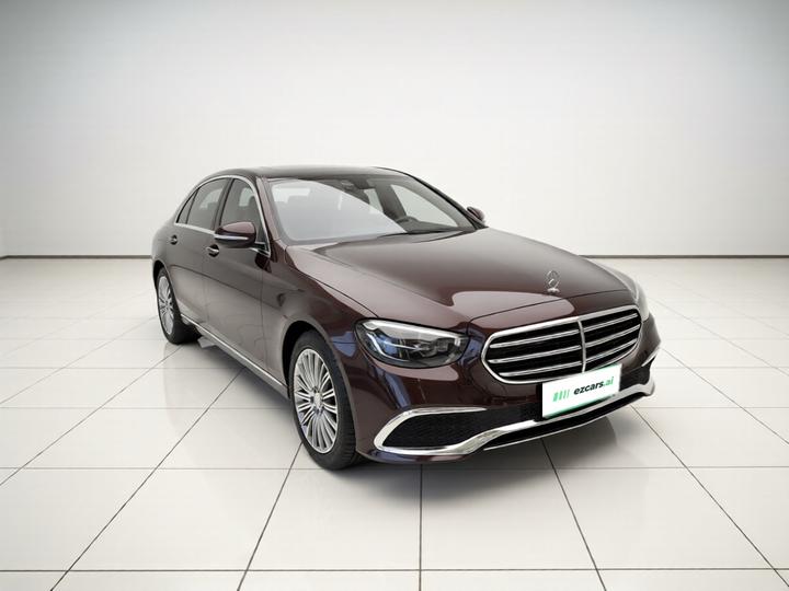 E-Class 2023 E 300 L Luxury photo 3