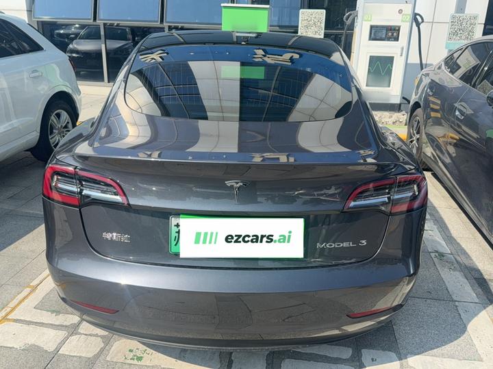 Model 3 2019 Standard Range RWD Upgraded photo 3