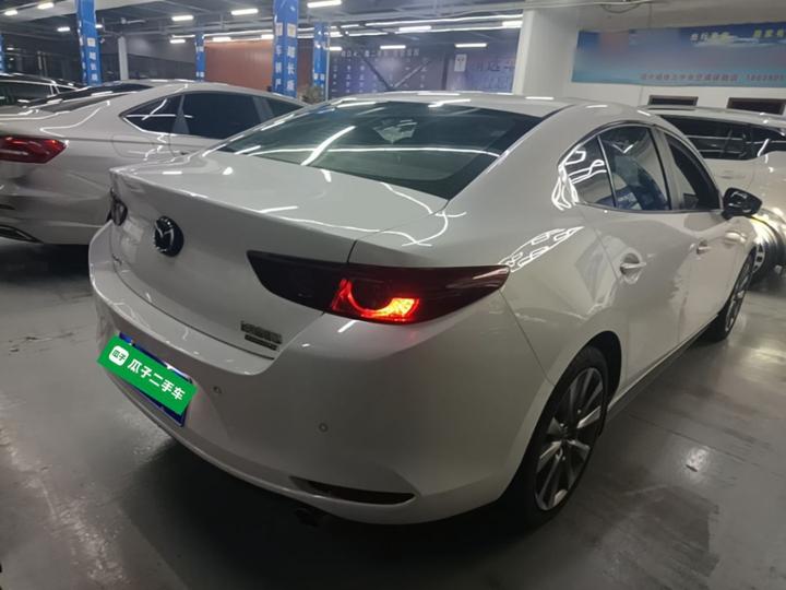 3 Axela 2020 2.0L AT photo 4