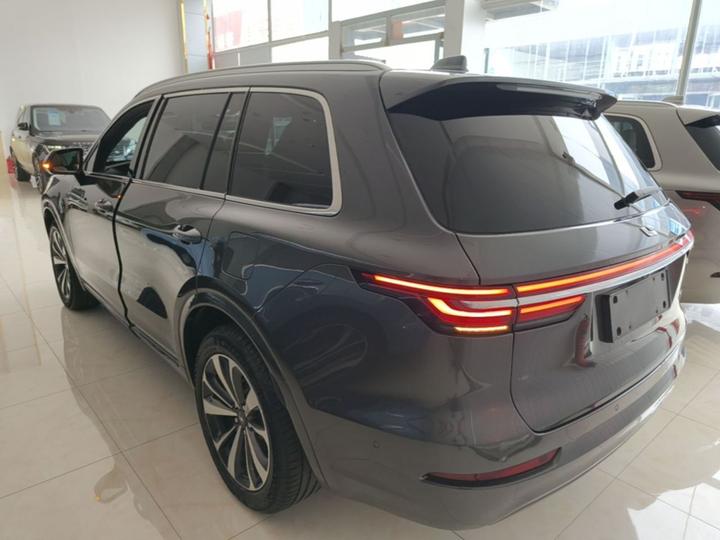Li Auto ONE 2021 EREV 6-Seater photo 4