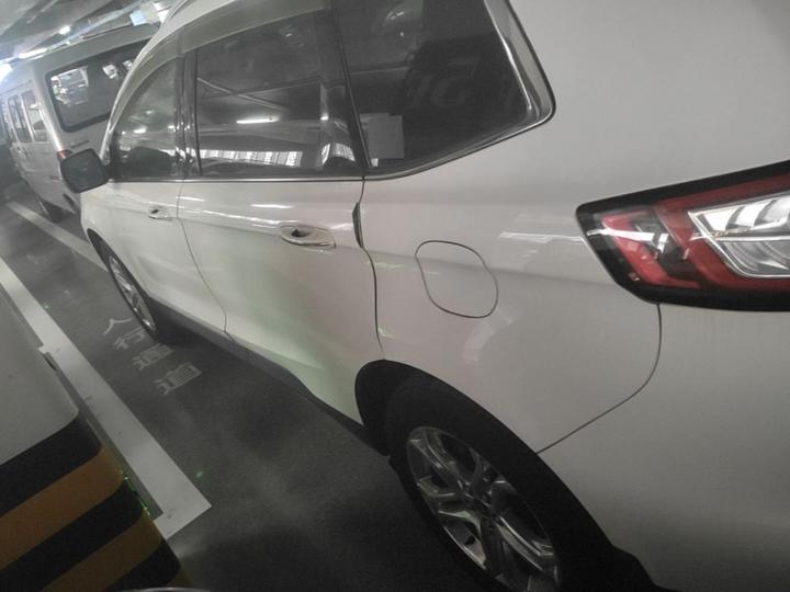 Edge 2016 EcoBoost 245 AWD 7-Seater photo 3