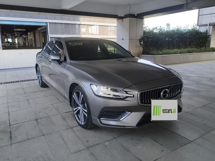 S60 2021 T4 Luxury photo 3