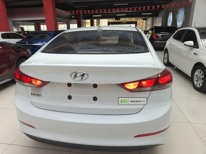 Elantra 2016 1.6L AT Smart Elite photo 3