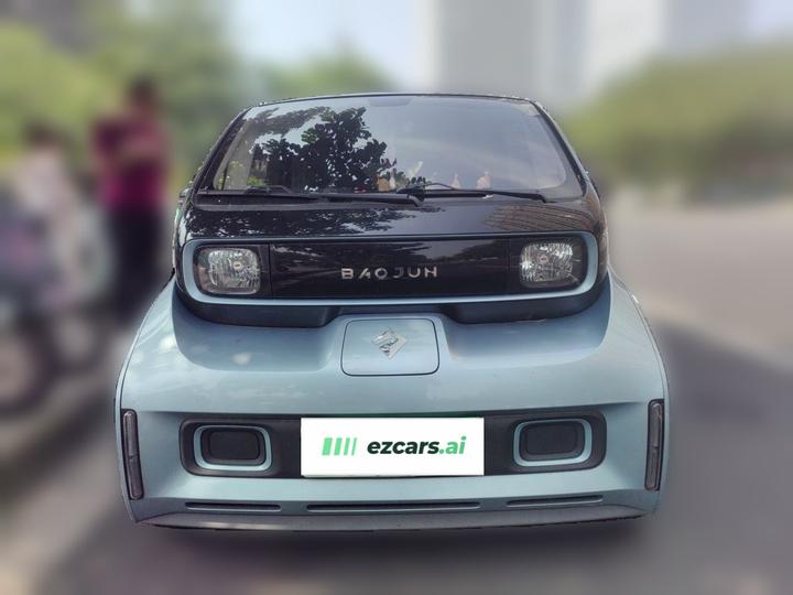 E300 2020 Plus photo 2