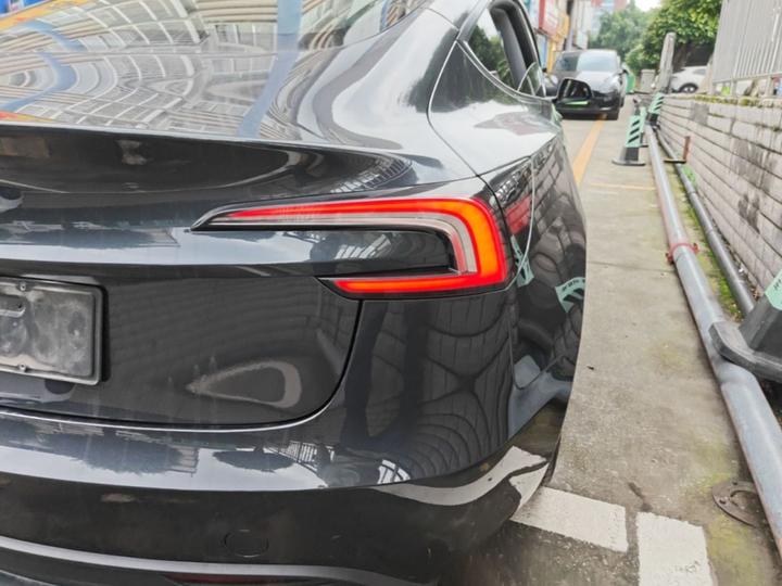 Model 3 2025 RWD photo 7