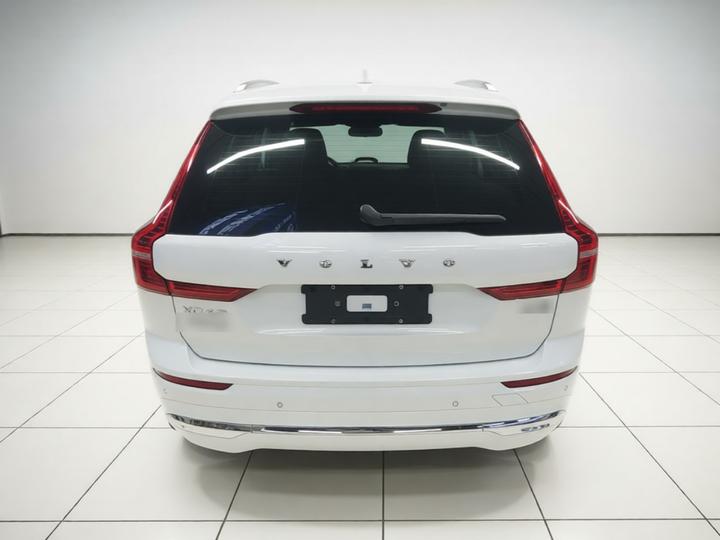 XC60 2022 B5 AWD Luxury photo 5