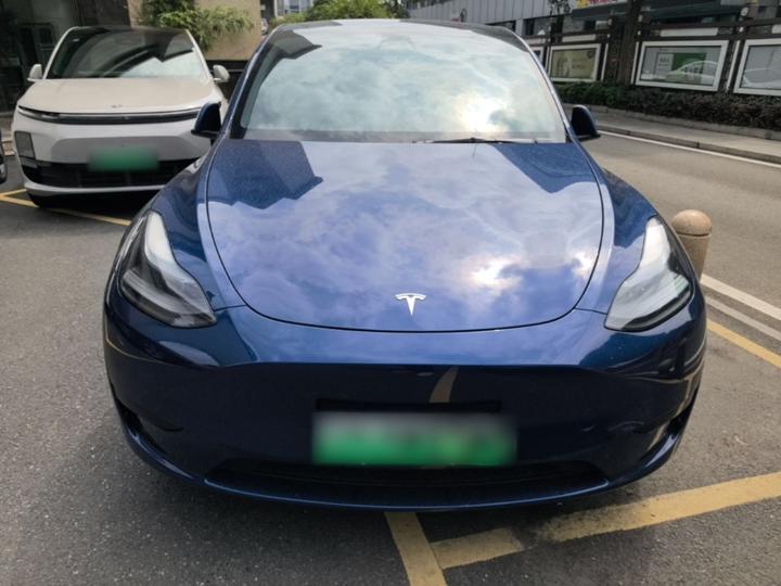 Model Y 2022 RWD photo 2