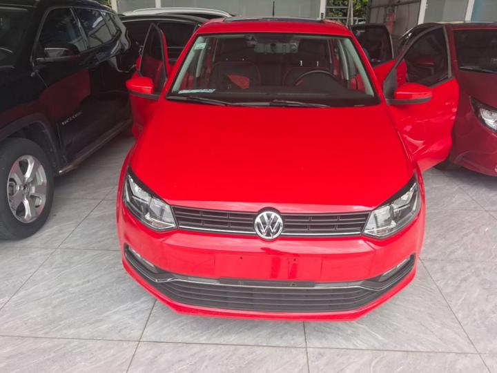 Polo 2016 1.6L AT Comfort photo 2