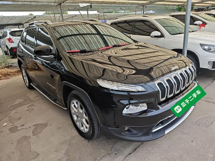 Cherokee 2017 2.0L photo 3