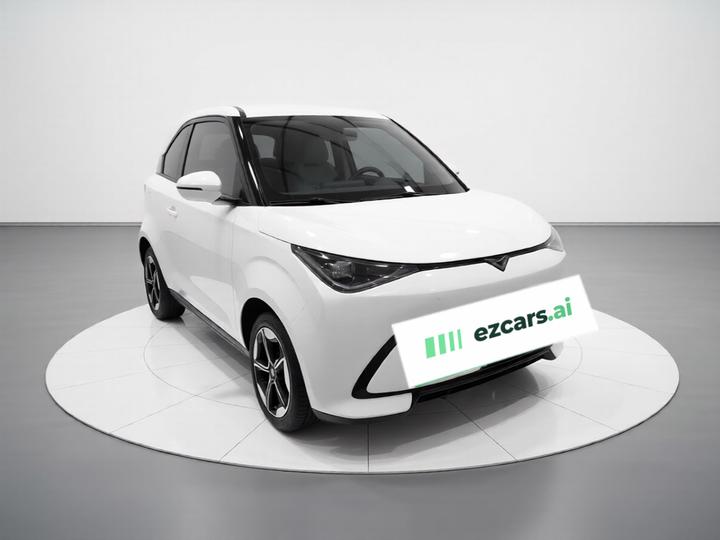 2023 301km LX photo 3