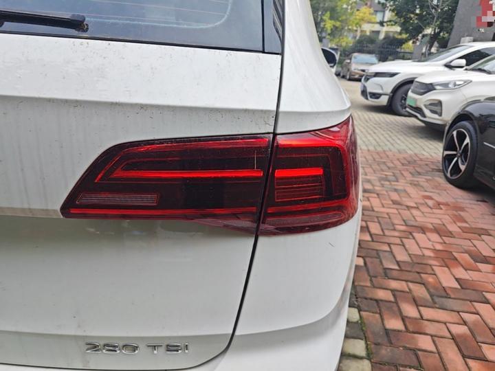 Tharu 2021 280TSI RWD Luxury PLUS photo 7