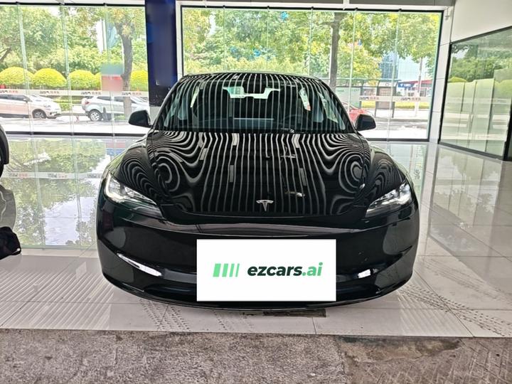 Model 3 2023 RWD photo 2